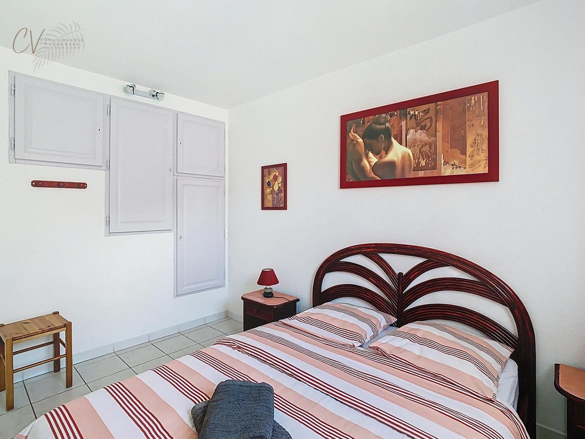 Petit Coin De Paradis Dans Residence Avec Piscine Виас Екстериор снимка